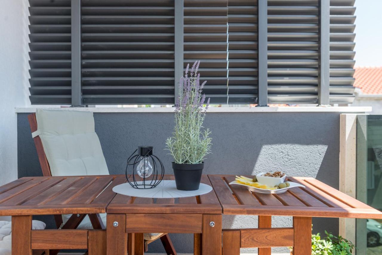 New And Chic Place Near Old Town Of Trogir Zewnętrze zdjęcie