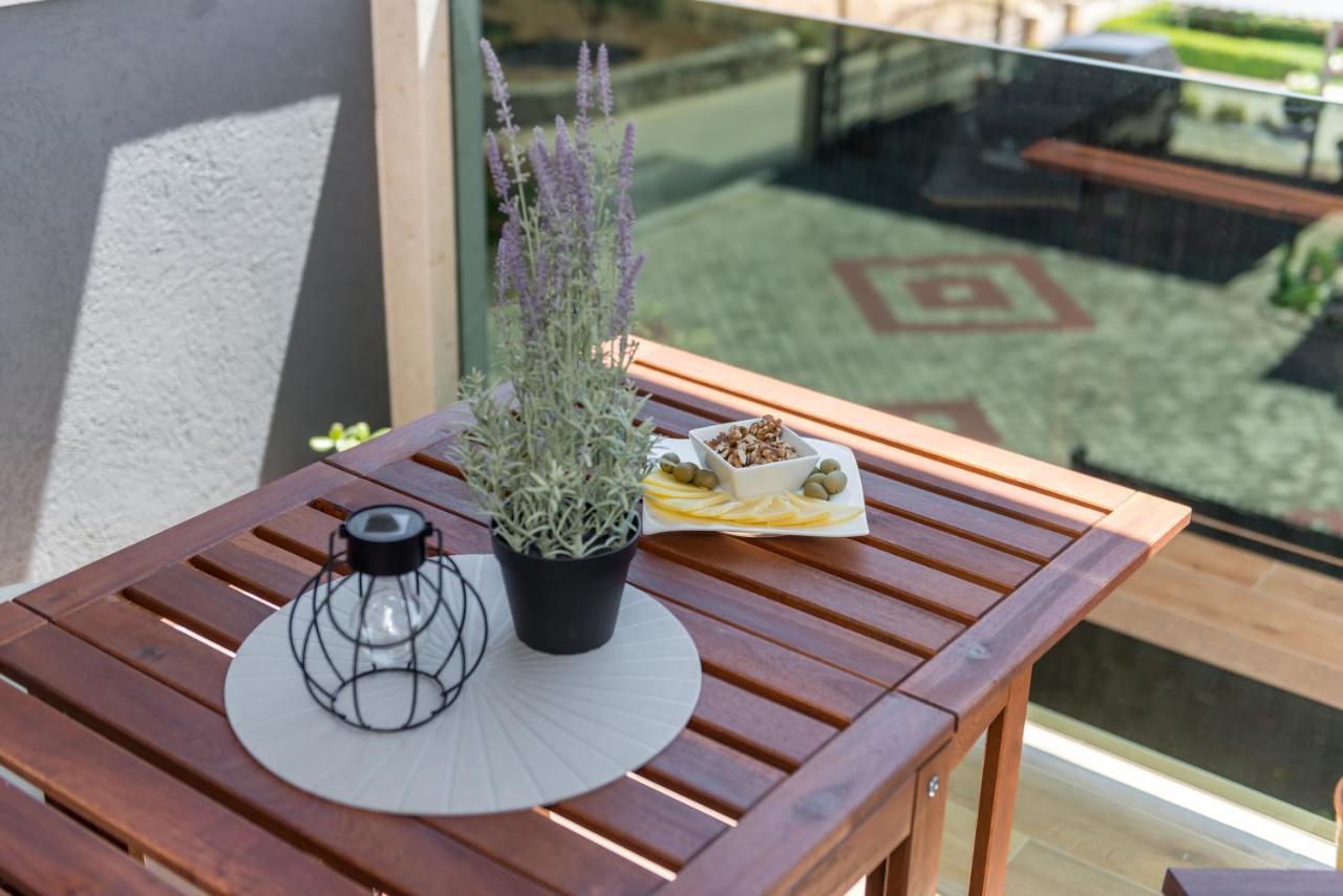 New And Chic Place Near Old Town Of Trogir Zewnętrze zdjęcie